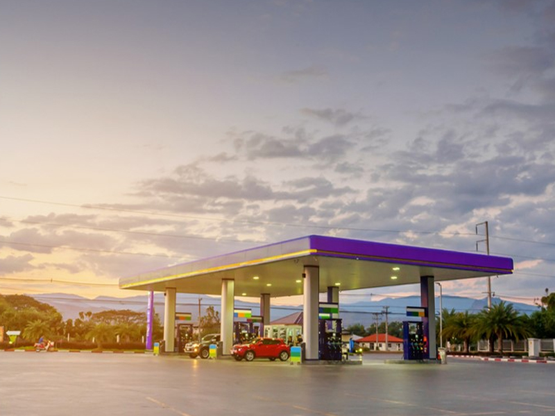 Read more about the article Light Fixtures in Gas Station & Fuel pump