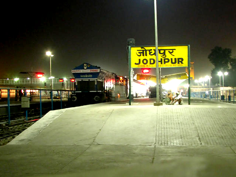 Read more about the article LED Lights in Jodhpur Railway