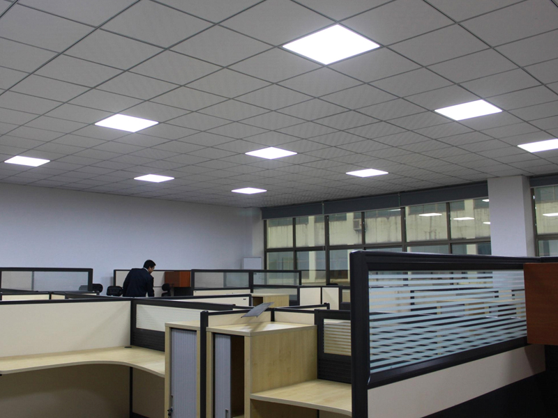 Read more about the article LED 2X2 Panels Lights